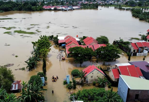 Kota Makassar Dikepung Banjir, Ratusan Rumah Terendam