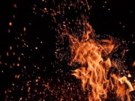 Toko Manisan di Bengkulu Utara Terbakar
