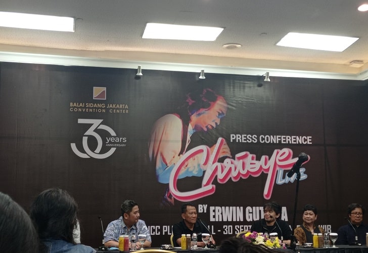Chrisye Live by Erwin Gutawa