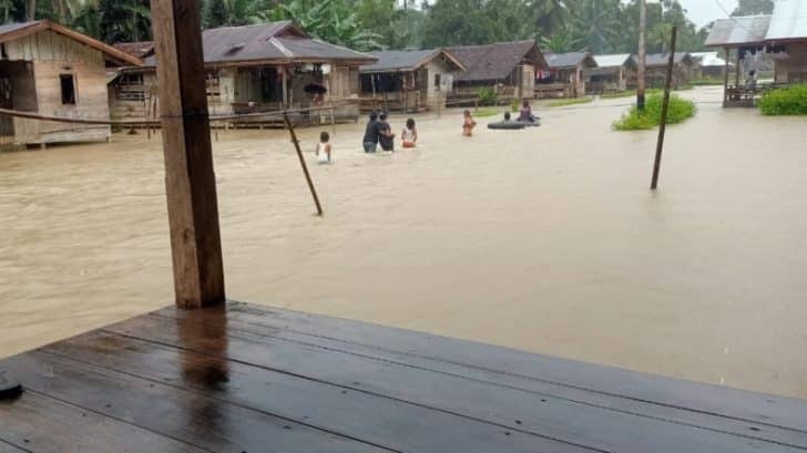 Rumah,Mentawai,Terendam Banjir,tak kunjung surut