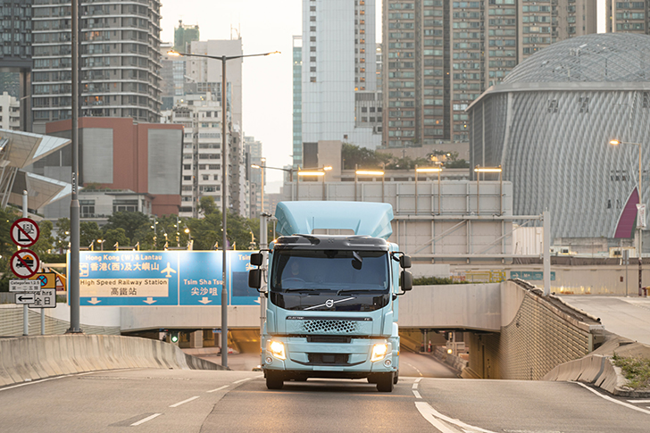 Volvo Trucks Transportasi Ramah Lingkungan Pertama di Kawasan Asia Tenggara 