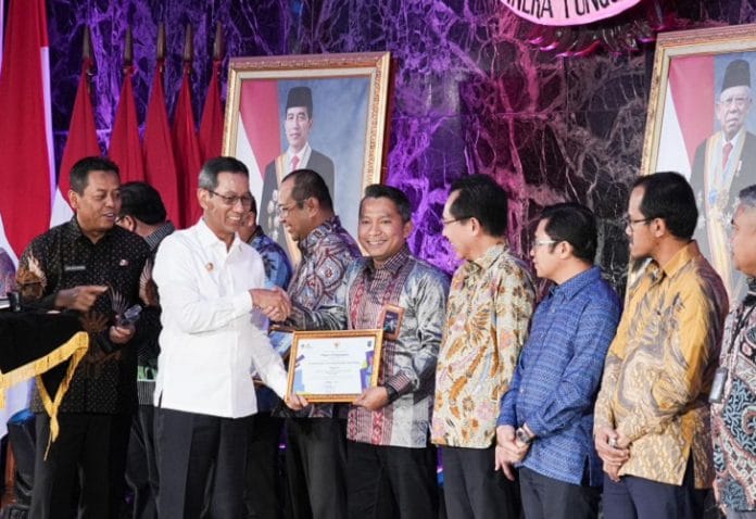 Desa Berdjamur