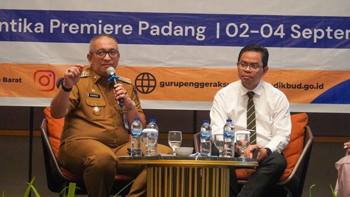 kota padang indonesia emas 2045