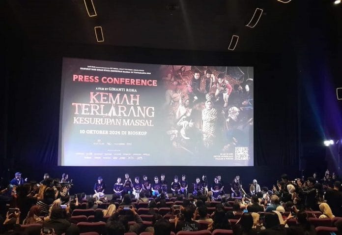 Kemah Terlarang Kesurupan Massal