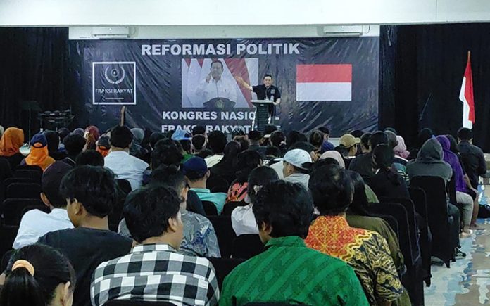 Kongres Nasional Fraksi Rakyat resmi digelar dan berhasil menetapkan terbentuknya Presidium Nasional Fraksi Rakyat sebagai kekuatan politik baru yang mewakili aspirasi rakyat Indonesia, pada Sabtu (27/9/2025).