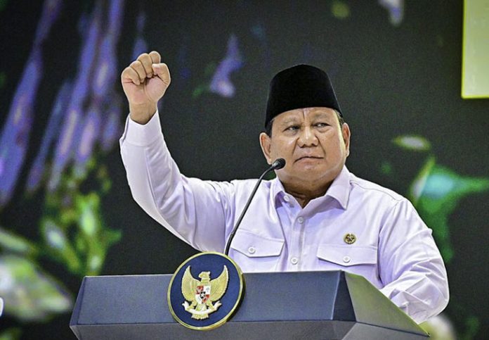Pemerintahan Presiden Republik Indonesia Prabowo Subianto resmi menetapkan kebijakan kenaikan gaji bagi Aparatur Sipil Negara (ASN), TNI/Polri, hingga pejabat negara.