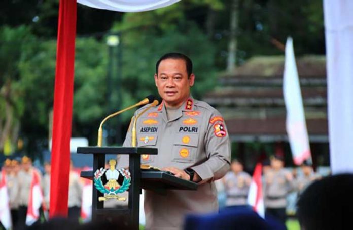 Kapolda Metro Jaya Irjen Asep Edi Suheri menegaskan komitmennya untuk memberantas peredaran narkoba hingga ke akar-akarnya, termasuk menindak tegas wilayah-wilayah yang dikenal sebagai ‘kampung narkoba’ di Jakarta dan sekitarnya.