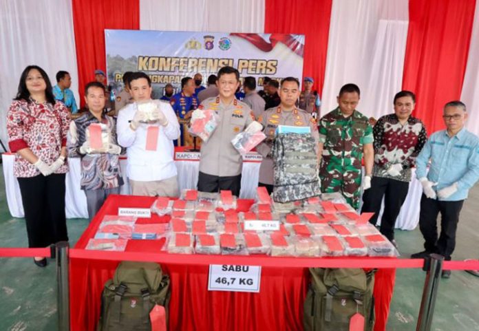 Kapolda Kalteng, Irjen Pol Iwan Kurniawan, S.I.K., M.Si., mengungkapkan hal tersebut saat memimpin konferensi pers di halaman Mapolres Lamandau, Senin (22/9/2025).