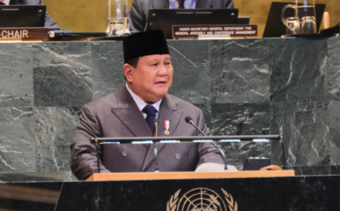 Presiden Republik Indonesia, Prabowo Subianto, menegaskan kesiapan Indonesia untuk berperan lebih besar dalam menjaga perdamaian global. Hal itu ia sampaikan dalam pidato di Sidang Majelis Umum Perserikatan Bangsa-Bangsa (PBB) yang digelar di General Assembly Hall, Markas Besar PBB, New York