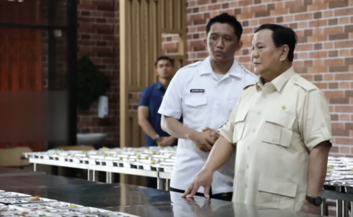 Presiden Prabowo Subianto dijadwalkan bertemu langsung dengan seluruh mitra Satuan Pemenuhan Gizi Nasional (SPPG) atau pengelola dapur Makan Bergizi Gratis (MBG) sepulang dari lawatan luar negeri di New York, Amerika Serikat.