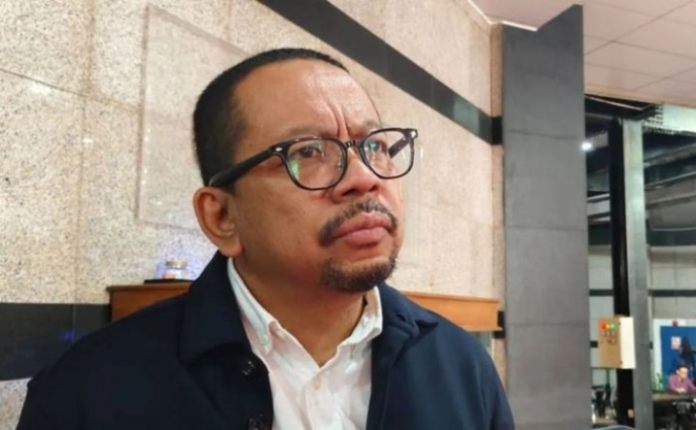 Presiden Prabowo Subianto menetapkan Ibu Kota Nusantara (IKN) di Kalimantan Timur sebagai ibu kota politik Indonesia pada 2028. Ketetapan ini tercantum dalam Perpres Nomor 79 Tahun 2025 tentang Pemutakhiran Rencana Kerja Pemerintah yang diundangkan 30 Juni 2025.