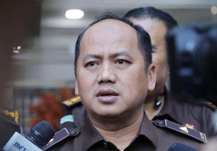 Kejaksaan Agung (Kejagung) menegaskan komitmennya untuk menuntaskan pemulihan kerugian negara dari kasus mega korupsi ekspor crude palm oil (CPO) yang merugikan negara hingga Rp 17,7 triliun.