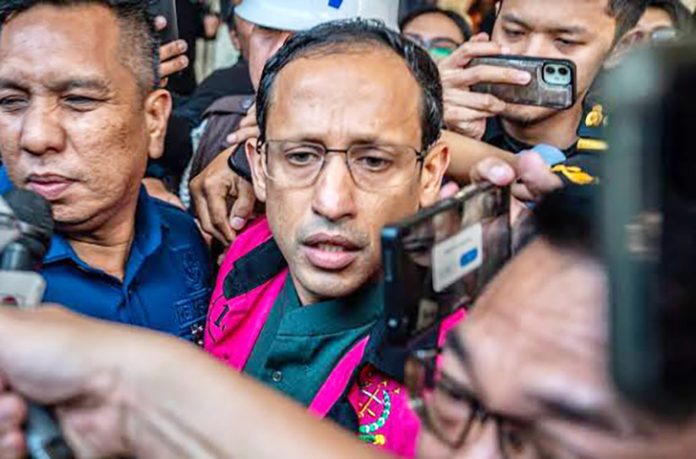 Hakim tunggal Pengadilan Negeri Jakarta Selatan (PN Jaksel), I Ketut Darpawan, menolak seluruh permohonan praperadilan yang diajukan mantan Menteri Pendidikan, Kebudayaan, Riset, dan Teknologi (Mendikbudristek) Nadiem Makarim.
