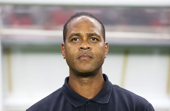 Pelatih timnas Indonesia, Patrick Kluivert, mengaku belum mengetahui masa depannya setelah skuad Garuda dipastikan gagal melaju ke putaran final Piala Dunia 2026. (Foto: Antara)