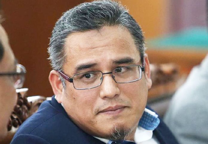 Mantan Menteri Pendidikan, Kebudayaan, Riset, dan Teknologi (Mendikbudristek) Nadiem Anwar Makarim menghadirkan ahli hukum pidana dan hukum acara pidana dari Universitas Muhammadiyah Jakarta (UMJ), Chairul Huda.