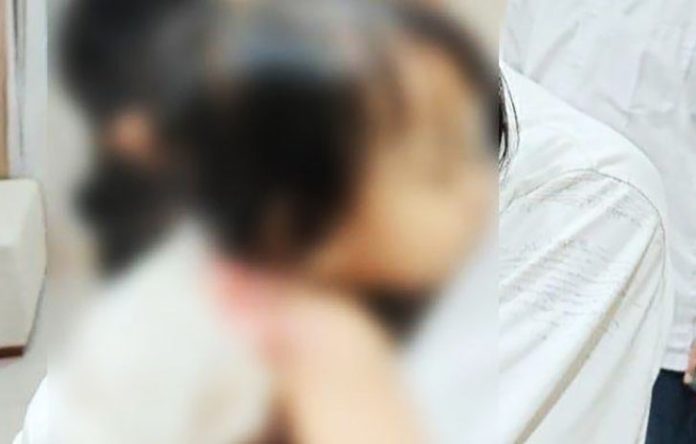 Seorang ibu muda berinisial YT (30) di Kota Ambon, Maluku, tega menyiram anak kandungnya DKT (7) dengan air mendidih hingga mengalami luka bakar serius di sekujur tubuhnya. (Foto: Ilustrasi)