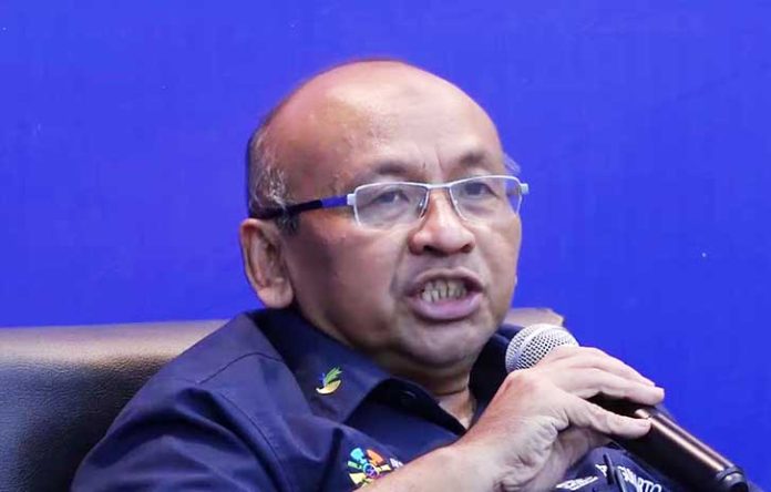 Kabar penetapan tersangka ini dikonfirmasi oleh Juru Bicara KPK, Budi Prasetyo, pada Kamis (2/10/2025). Menurutnya, total ada lima tersangka dalam perkara ini, yang terdiri dari tiga individu dan dua korporasi.