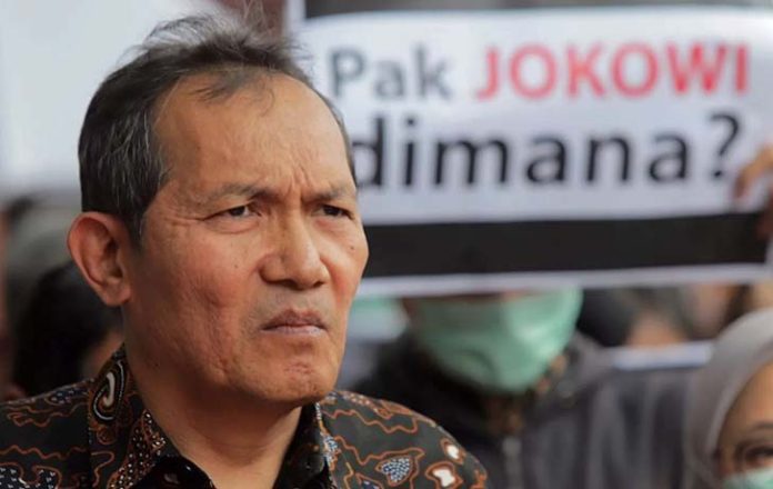 Saut-Situmorang-Dan-Pegini Luhut Sebut Whoosh Busuk, Saut Situmorang: Jangan Lempar Batu Sembunyi Tangan!