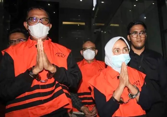 Mantan Direktur Utama PT ASDP Indonesia Ferry (Persero), Ira Puspadewi, dituntut 8 tahun 6 bulan penjara dalam kasus dugaan korupsi akuisisi saham PT Jembatan Nusantara (PT JN) senilai Rp 1,25 triliun. (Foto: Reno Esnir/app).