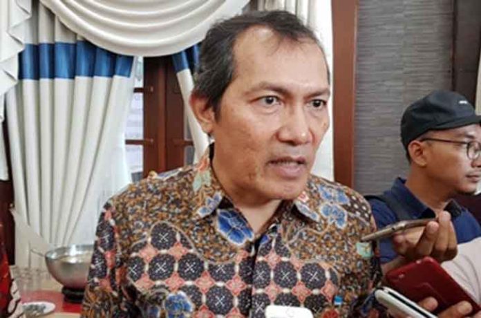 Benarkah Ijazah Jokowi Asli? Ini Kata Mantan Komisioner KPK Saut Situmorang