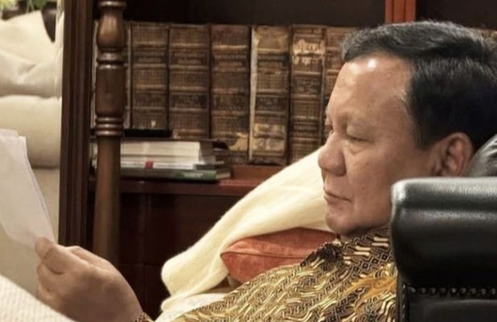 Tunggu Kami, Pak! Surat dari Hati Seorang Siswa, Prabowo Tersentuh di Hari Ulang Tahunnya