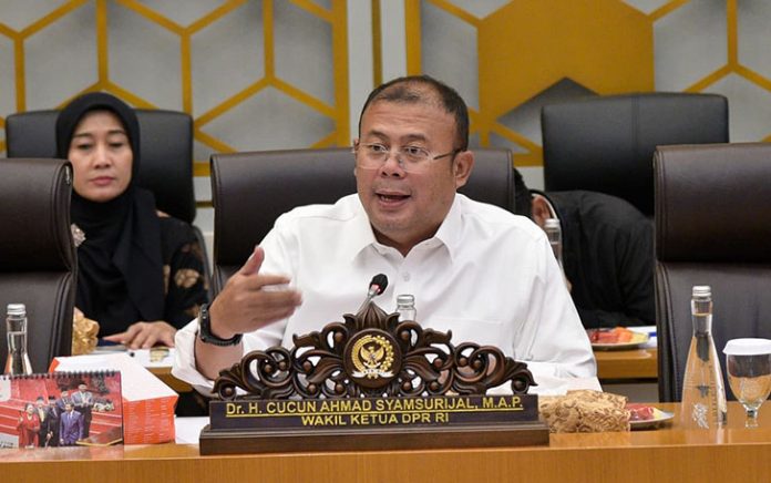 Tragedi Ponpes Ambruk, DPR Desak Pemerintah Turun Tangan Supervisi dan Audit Ribuan Pesantren