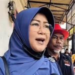 dr. Tifa Tersangka Kasus Ijazah Jokowi, Siap Jalani Proses Hukum Tifauziah Tyassuma atau yang dikenal sebagai dr. Tifa, resmi menjadi salah satu dari delapan tersangka dalam kasus dugaan tudingan ijazah palsu Presiden ke-7 RI Joko Widodo (Jokowi).