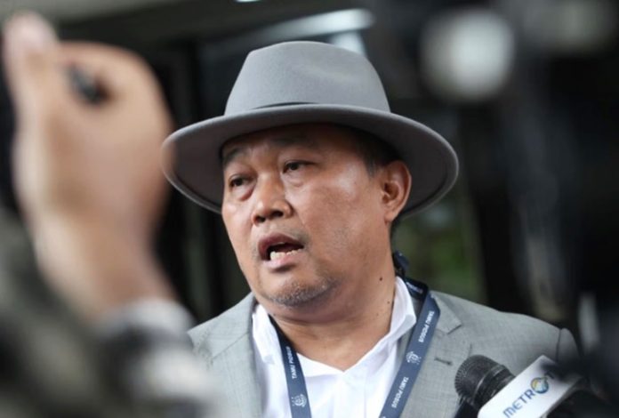 Koordinator Masyarakat Anti Korupsi Indonesia (MAKI) Boyamin Saiman menyoroti fenomena korupsi yang berulang di Provinsi Riau, setelah empat gubernur berturut-turut terseret kasus rasuah.