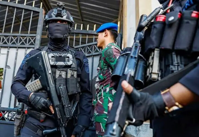 Broken Home dan Kesepian, Jejak Psikologis ABH Pelaku Ledakan SMAN 72 Diurai Polisi Polisi akan kembali memeriksa keluarga anak berhadapan dengan hukum (ABH) yang menjadi pelaku ledakan di SMAN 72 Kelapa Gading, Jakarta Utara. Pemeriksaan lanjutan ini dijadwalkan berlangsung dalam pekan ini.