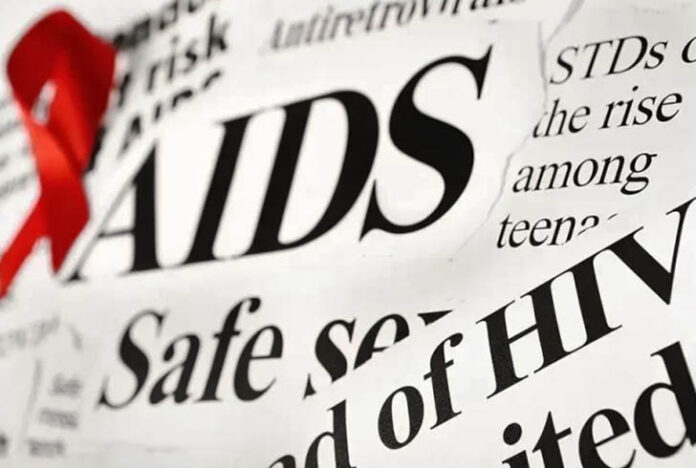 Lonjakan kasus HIV/AIDS di Kota Padang menjadi sorotan tajam publik dan kalangan legislatif. Berdasarkan data resmi Dinas Kesehatan Kota Padang, hingga November 2025 tercatat 192 kasus baru, membuat total penderita HIV/AIDS mencapai 2.026 orang angka tertinggi dalam satu dekade terakhir. (Foto/Getty Images)
