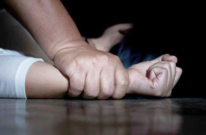 Seorang pria berinisial WW (38) di Kecamatan Sekupang, Kota Batam, Kepulauan Riau, ditangkap Unit Reskrim Polsek Sekupang atas dugaan pencabulan terhadap anak tirinya yang masih berusia 14 tahun. (Foto: Ilustrasi)