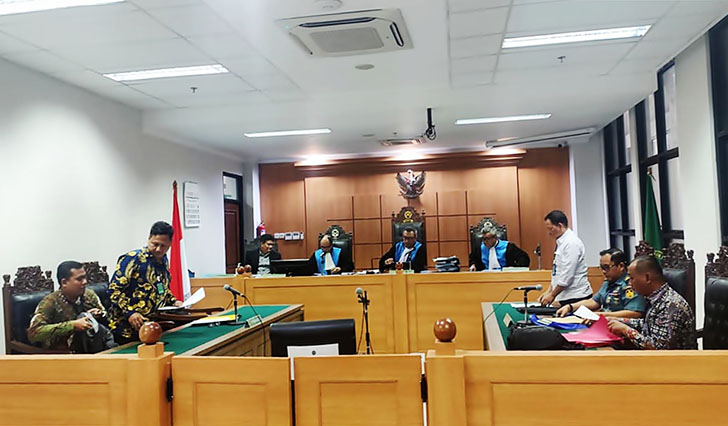 Sebanyak 42 warga penghuni Ruko Marinatama (Marina) Mangga Dua, Jakarta Utara, resmi mengajukan gugatan terhadap Induk Koperasi Angkatan Laut (Inkopal) ke Pengadilan Tata Usaha Negara (PTUN) Jakarta Timur.