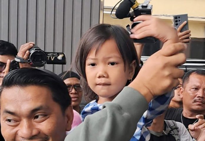 Polisi akhirnya berhasil mengungkap kasus penculikan balita bernama Bilqis (4) yang sempat menghilang selama enam hari di Taman Pakui Sayang, Kota Makassar, Sulawesi Selatan. (Foto: Nur Hidayat/detikSulsel)