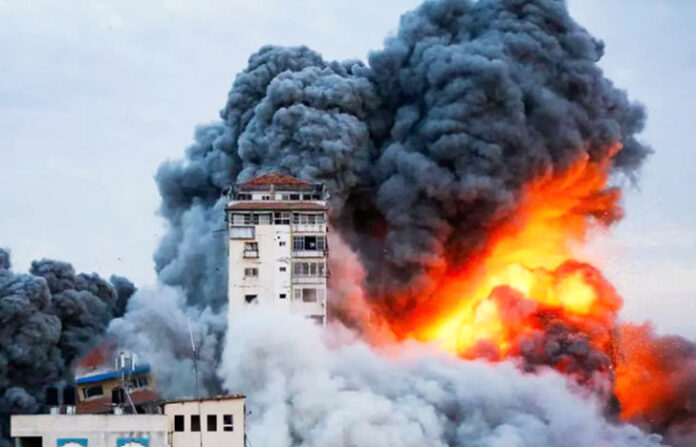 Israel kembali melakukan serangan udara ke Jalur Gaza dan menimbulkan korban tewas dalam jumlah besar.