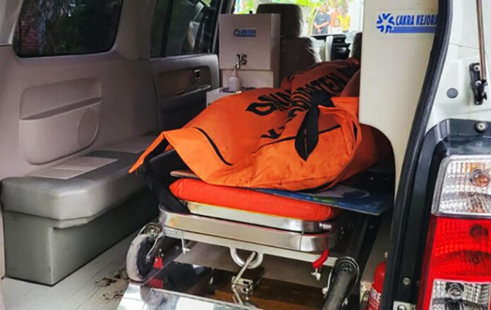 Kasus pembunuhan keji menimpa Tri Retno Jumilah (62), penjual kopi asal Jombang. Ia tewas di tangan suami sirinya, Purnomo (60), yang memukulinya berulang kali menggunakan linggis di rumah mereka di Dusun Mancilan, Desa Mancilan, Kecamatan Mojoagung.
