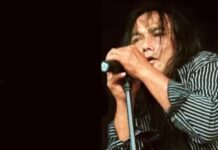 Legenda Rock Indonesia Ecky Lamoh Meninggal Dunia: Jejak Karier Sang Vokalis Ikonik Edane-Elpamas Dunia musik rock Indonesia kembali berduka. Ecky Lamoh, mantan vokalis band legendaris Edane dan Elpamas, meninggal dunia pada usia 64 tahun.