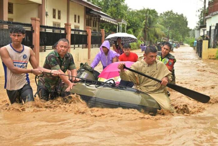 Jumlah korban meninggal akibat banjir dan longsor yang melanda Aceh kembali bertambah. Berdasarkan data terbaru, total korban tewas telah mencapai 83 orang, sementara 65 orang lainnya masih dinyatakan hilang.