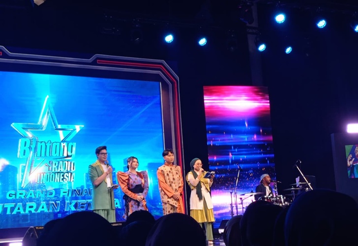 Bintang Radio Indonesia 2025 Memasuki Grand Final Putaran Terakhir, 10 Finalist Tampil Habis-Habisan. 3 Bintang Radio Indonesia