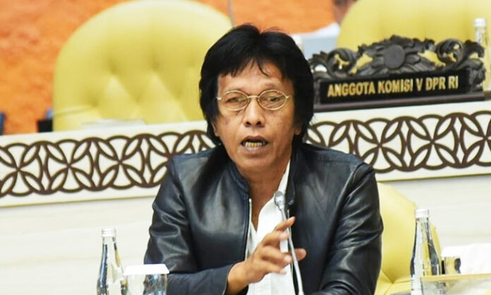 Anggota DPR Adian Napitupulu: Tambah Anggaran Basarnas: “Jangan Biarkan Rakyat Tak Terselamatkan!”