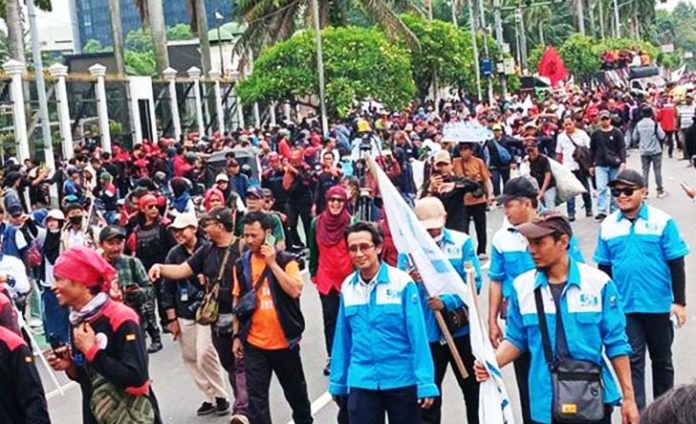 1.464 Personel Amankan Demo Buruh di DPR Hari In