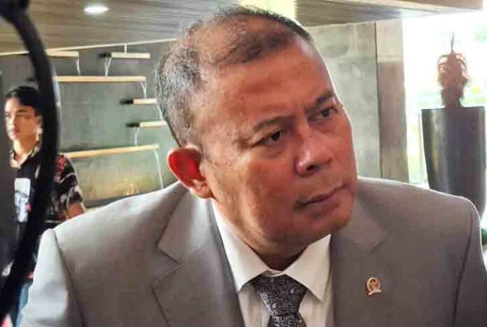 DPR Tantang Publik: Tak Setuju KUHAP? Ajukan JR!