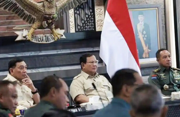 Rapat Nasional di Mabes TNI: Prabowo Tekankan Sinergi Percepatan Koperasi Desa