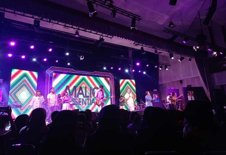 Bintang Radio Indonesia 2025 Memasuki Grand Final Putaran Terakhir, 10 Finalist Tampil Habis-Habisan. 4 Bintang Radio Indonesia 2025