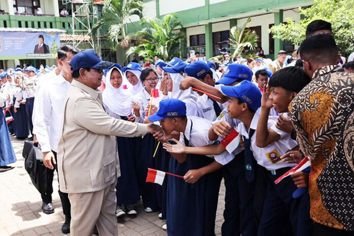 Komitmen Tegas! Prabowo Pastikan Uang Koruptor Digunakan untuk Digitalisasi Sekolah