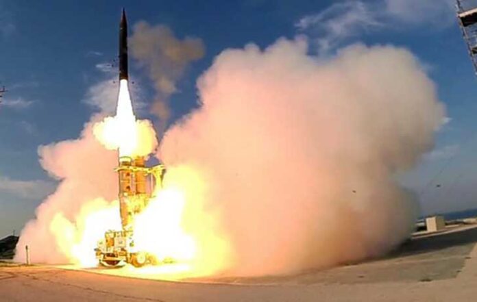 Thailand resmi membeli sistem rudal pertahanan udara Barak MX dari Israel sebagai langkah strategis memperkuat keamanan wilayah udara setelah meningkatnya ketegangan regional, termasuk konflik perbatasan dengan Kamboja pada tahun ini.