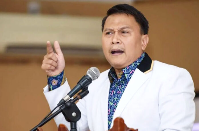 Anggota Komisi II DPR RI, Mardani Ali Sera, menyatakan keprihatinan mendalam atas dugaan keterlibatan Kepala Desa Sukadami, HM Kunang, dalam kasus korupsi yang juga menyeret anak kandungnya, Bupati Bekasi nonaktif Ade Kuswara Kunang.