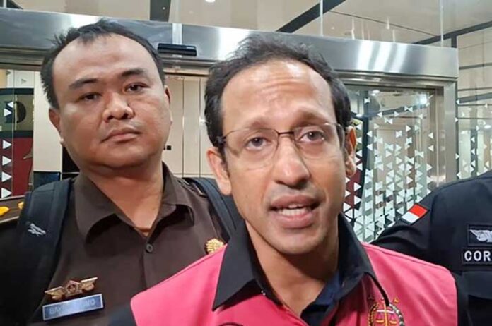 Bukan dari Proyek Chromebook, Pengacara: Kenaikan Harta Nadiem Murni dari Saham Sidang perdana kasus dugaan korupsi pengadaan laptop Chromebook dengan terdakwa mantan Menteri Pendidikan, Kebudayaan, Riset, dan Teknologi (Mendikbudristek) Nadiem Anwar Makarim (NAM) dijadwalkan berlangsung pekan depan.