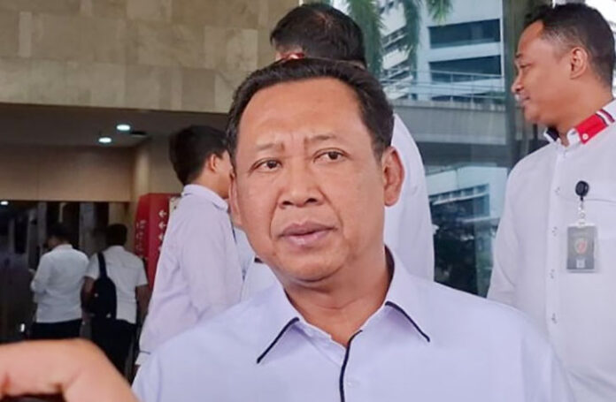 Wakil Ketua KPK Fitroh Rohcahyanto menjelaskan bahwa OTT tersebut merupakan bagian dari upaya serius KPK dalam membongkar praktik korupsi yang terjadi secara sistematis di berbagai sektor strategis.