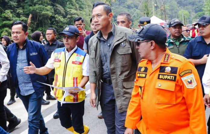 AHY: Jalan Nasional Lembah Anai Harus Dibuka Meski Sementara, Rekonstruksi Permanen Disiapkan