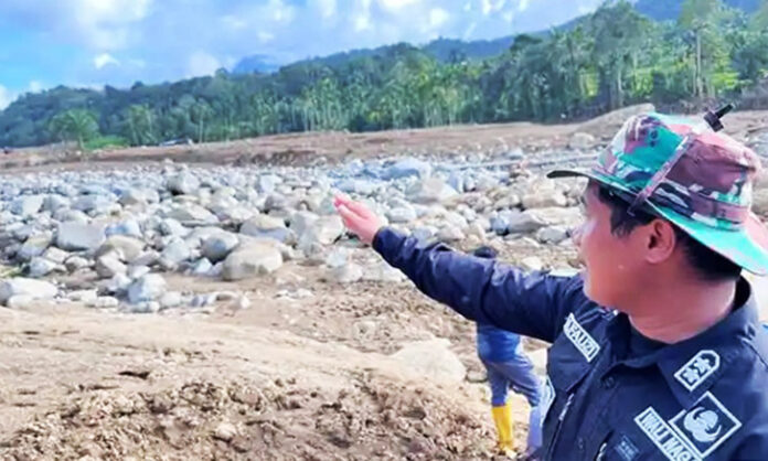 Banjir Bandang Berubah Jadi Neraka Lumpur untuk Warga Agam